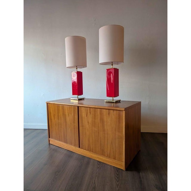 Contemporary Contemporary Beekman Table Lamps by Kate Spade Magenta Cranberry Pink - Pair For Sale - Image 3 of 10