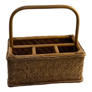 Hand‑Woven Wicker Utensil & Napkin Caddy (Late 20th Century) For Sale