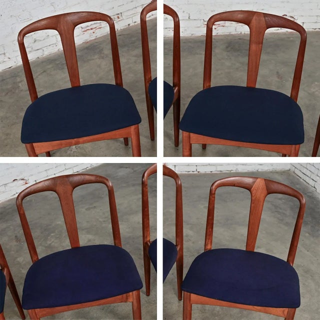 1960’s Mid Century Scandinavian Modern Teak Dining Chairs Attributed to Johannes Andersen Juliane Chair Set of 4 For Sale - Image 10 of 12