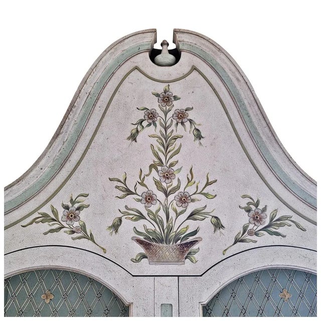 Cream Rare John Widdicomb Bonnet Top Cabinet With Speckled Finish For Sale - Image 8 of 16