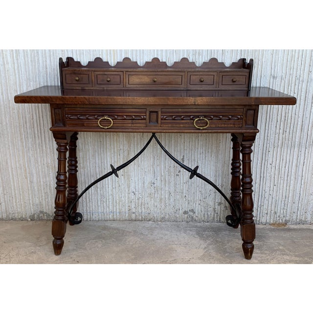 Early 19th Century Catalan Spanish Lady Desk or Console Table in Carved Walnut and Iron Stretcher For Sale - Image 5 of 18