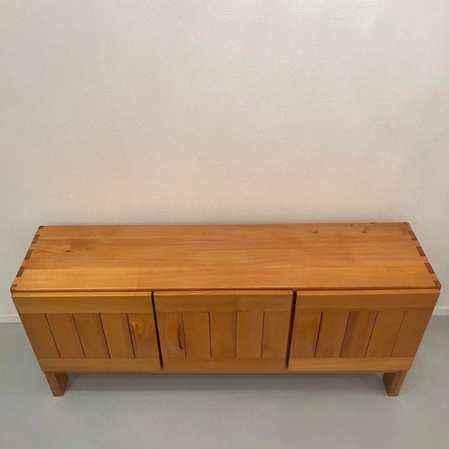 Sideboard in Elm from Maison Regain, France, 1970 For Sale - Image 4 of 16