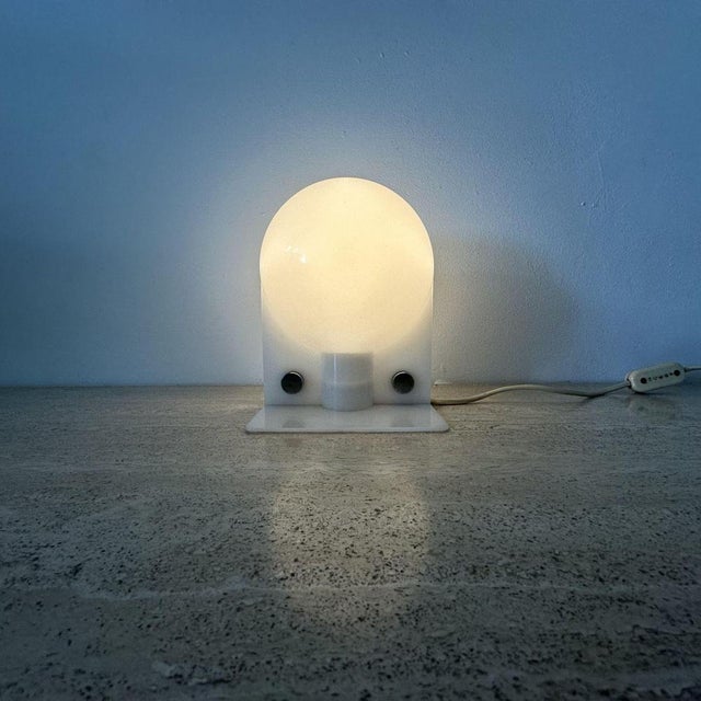 Vintage Sirio Table Lamp by Sergio Brazzoli for Guzzini, 1970s For Sale - Image 4 of 15