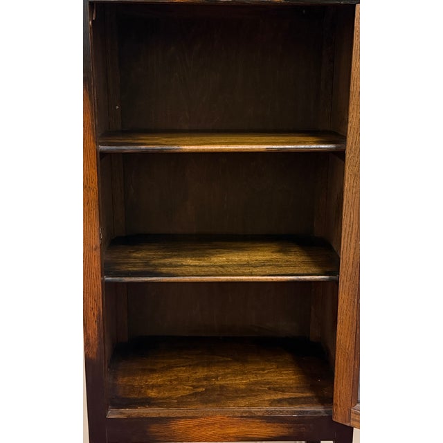 Wood Antique English Arts & Crafts Oak Leaded Stained Glass Bookcase Cabinet c.1930s For Sale - Image 7 of 17