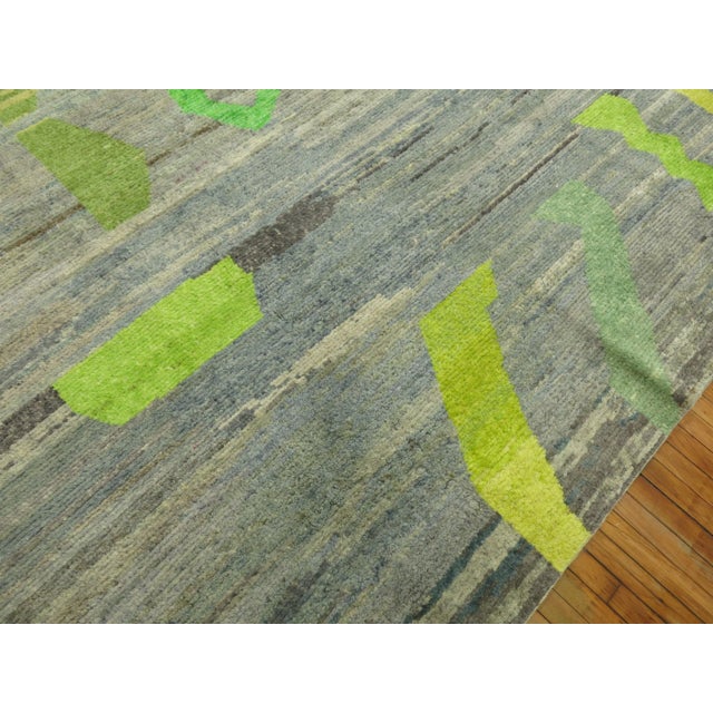 Primitive Modern Turkish Rug, 9'10'' X 14'11'' For Sale In New York - Image 6 of 11