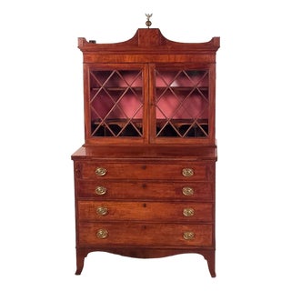 Federal Secretary Bookcase, America Circa 1820 For Sale
