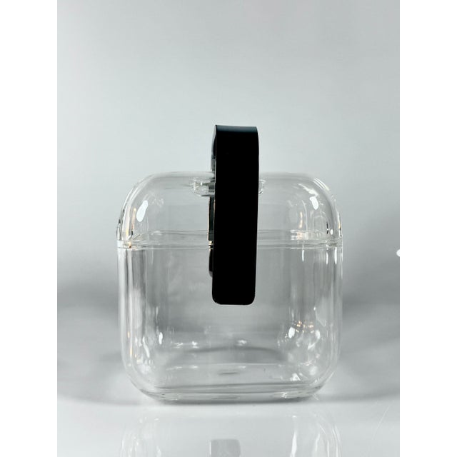 Guzzini Amanda Ice Bucket in Acrylic Glass by Ambrogio Pozzi for Guzzini, 1980s For Sale - Image 4 of 12