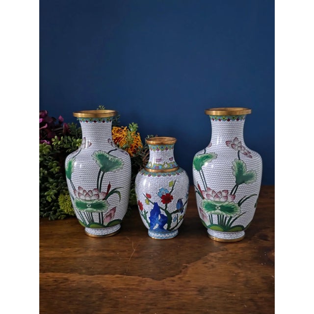 1970s Vintage Chinese Enameled Cloisonné Vase Set For Sale - Image 5 of 18