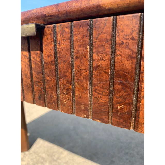 Mid Century American of Martinsville Smoked Mirror Console Table For Sale In Dallas - Image 6 of 7