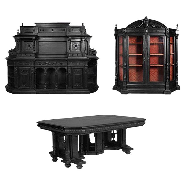18th Century Ebonized Carved Walnut Display Cabinet by Andrea Palladio For Sale