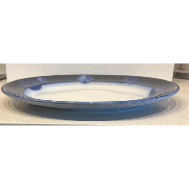 Ceramic Late 18th Century Doulton Willow & Aster Flow Blue Ironstone Platter For Sale - Image 7 of 7