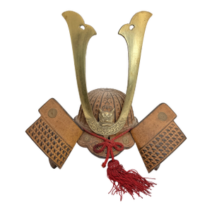 Vintage Japanese Kabuto Samurai Helmet Miniature Armor Display – Brass Maedate & Menpo Detail