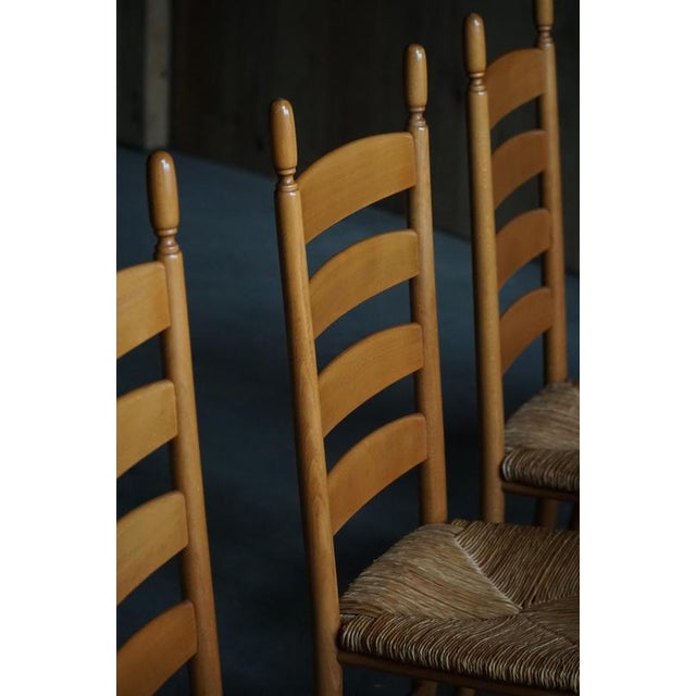 Italian Modern Beech Dining Chairs with Woven Seats in the style of Gio Ponti, 1960s, Set of 8 For Sale - Image 6 of 15