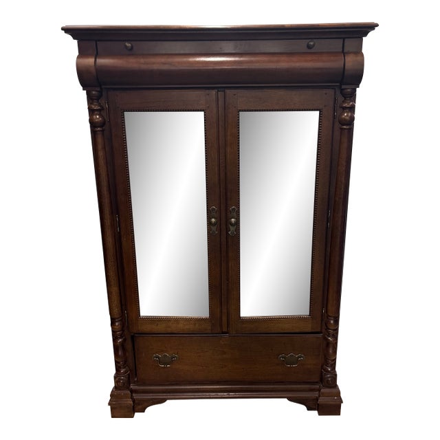 Late 19th Century Victorian-Style Double Door Armoire For Sale