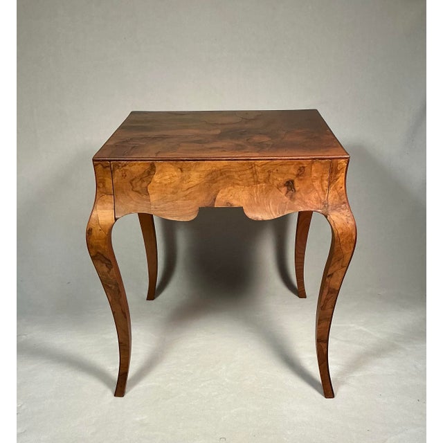 French Vintage Italian Patchwork Olive Burlwood Louis XV Style End Table With 1 Drawer For Sale - Image 3 of 12