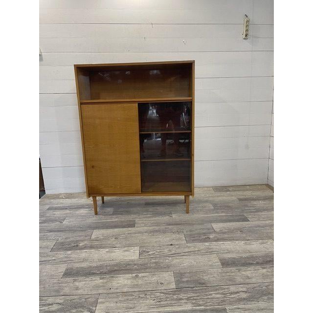 Vintage Show/ Bookcase by Novy Domov with Sliding Doors 1976 with original wood/glass sliding doors In superb original...