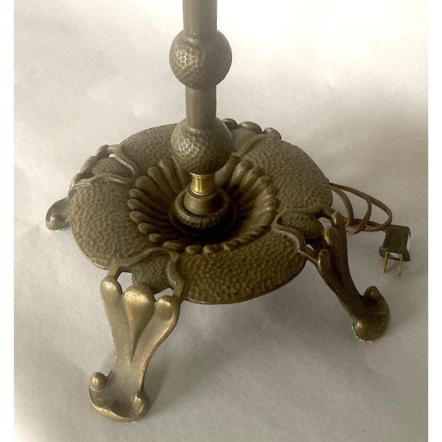 Rembrandt Lamp Company 1910s Fine Rembrandt Bridge Floor Lamp, All Original, Arts & Crafts, Mission Style, Carnival Glass Shade For Sale - Image 4 of 9