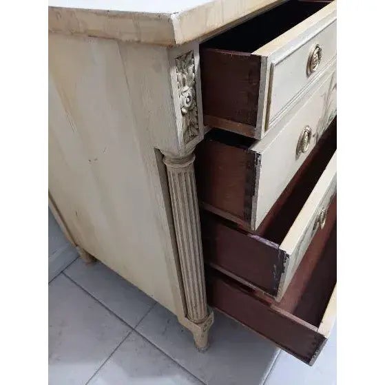 1950s Vintage Chest of Drawer Yellow With Hand Paint Flowers 6 Drawer For Sale - Image 4 of 7