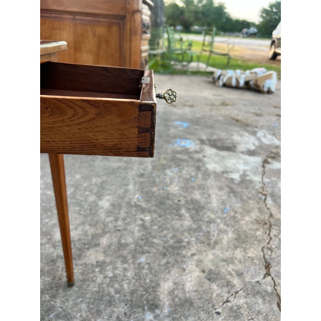 French French 19th Century Louis XVI Mahogany Leather Top Side Table For Sale - Image 3 of 12