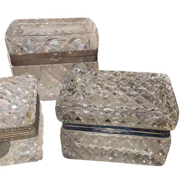 Late 19th Century Set of Three Baccarat Cut Crystal Jewelry Boxes, Late 19th Century. For Sale - Image 5 of 7