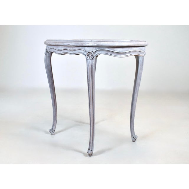 French Provincial Louis XV Style Marble Top Kidney Shape Side Table For Sale - Image 3 of 12