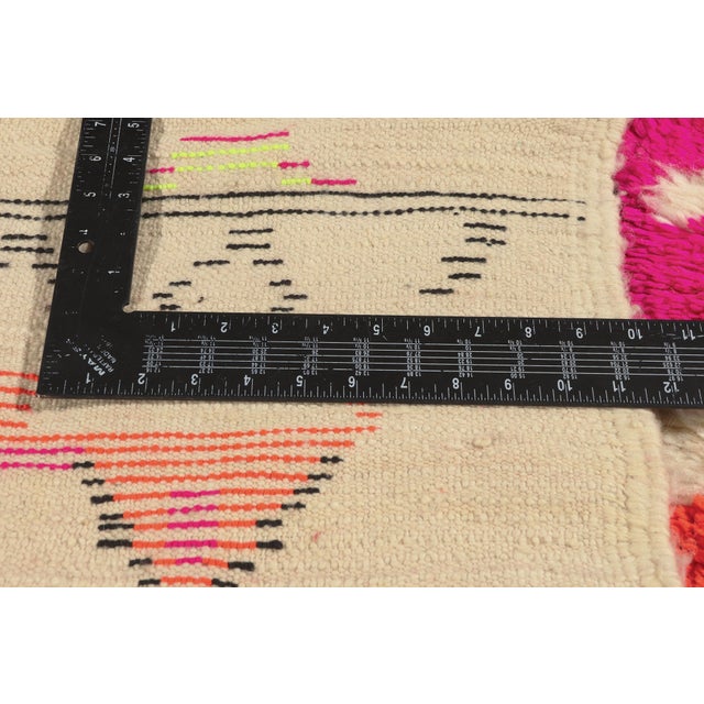 Textile Vintage Azilal Moroccan Rug, 04'05 X 09'10 For Sale - Image 7 of 10