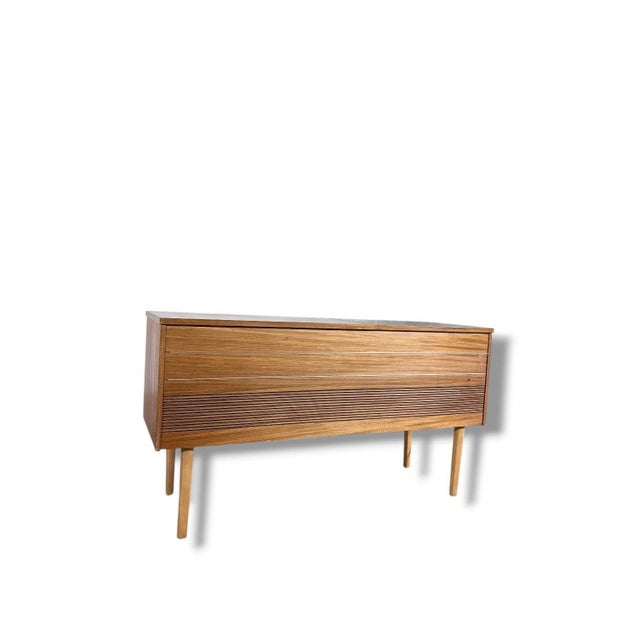 Wood Vintage Bush Radiogram | 1960s Mid-Century Modern Radiogram Record Player with Teak Cabinet from Bush, 1960s For Sale - Image 7 of 10