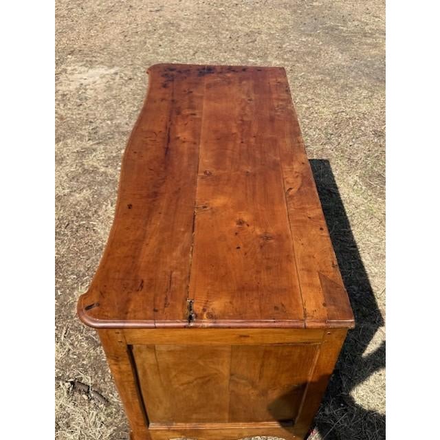 18th Century French Louis XV Cherrywood Chest of Drawer / Commode For Sale - Image 11 of 17