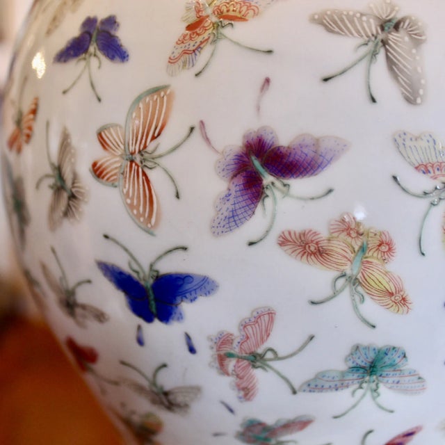 Ceramic Pair of Large Chinese Thousand Butterfly Pattern Polychrome Vases For Sale - Image 7 of 12