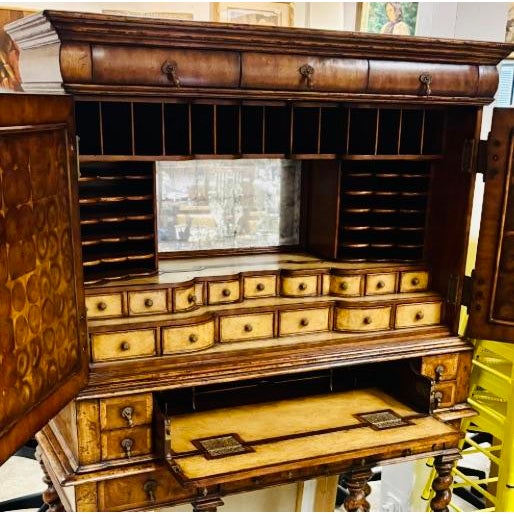 Jonathan Charles Jonathan Charles Secretary Windsor Collection William and Mary Walnut Cabinet on Stand With Oyster Veneers 20th C For Sale - Image 4 of 14