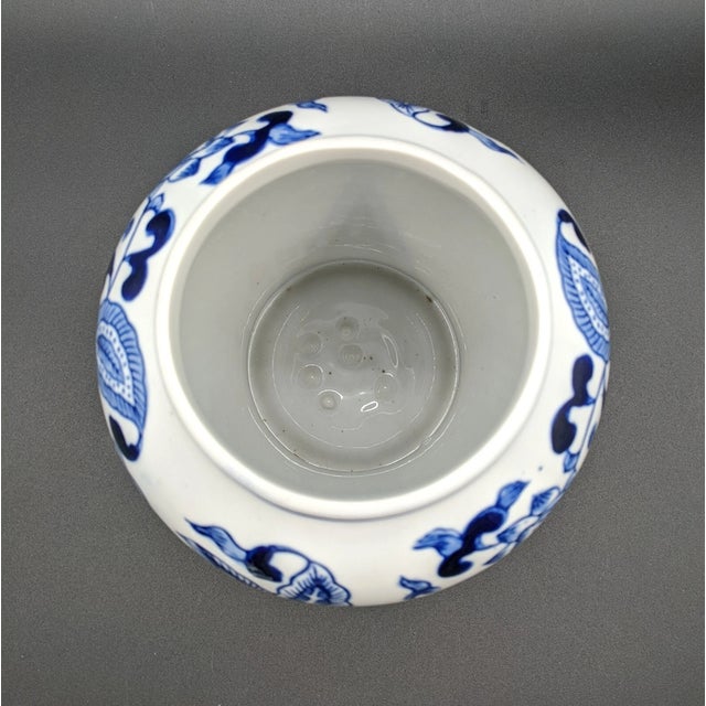 1990s Vintage Chinoiserie Blue White Ceramic Ginger Jar For Sale - Image 5 of 5