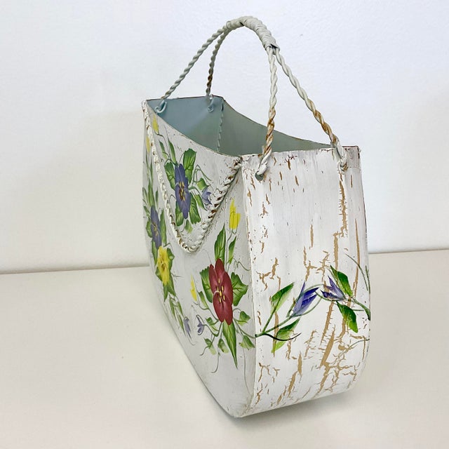 Alabaster Vintage 1980s Italian Tole Hand Painted Metal Wall Basket With Colorful Pansies For Sale - Image 8 of 9