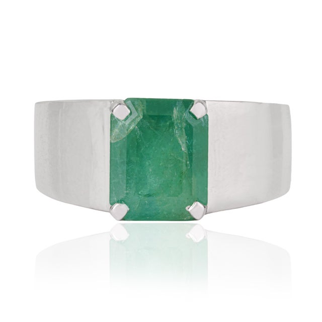 Contemporary Contemporary Wide Band Octagon 2.74 Ct Green Emerald Statement Signet Ring in Silver Size 9 For Sale - Image 3 of 15