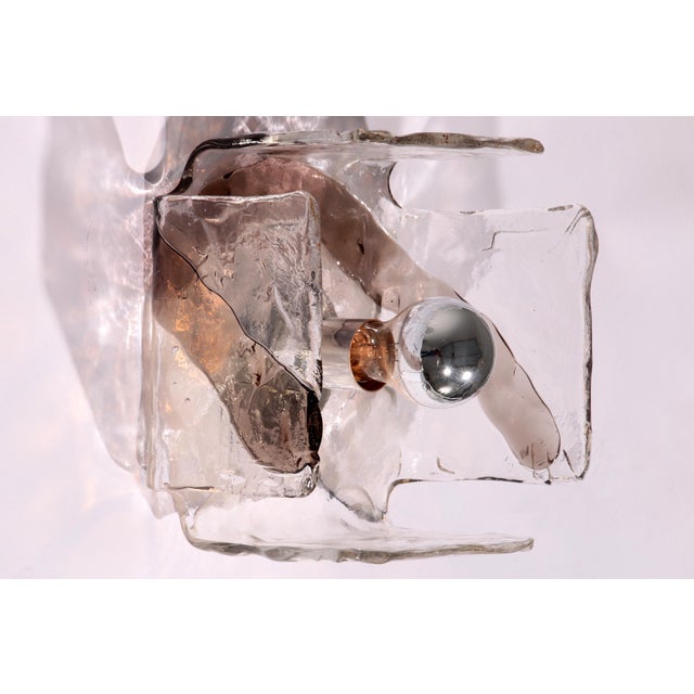 Wall Lamp in Murano Glass by Carlo Nason for Kalmar, Austria, 1960s, in Flawless conditions. Designed 1960 to 1969 This...