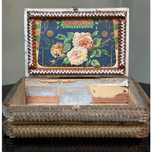 Wood Tramp Art Box, Antique Chip Carved Cigar Box Wood Folk Art Keepsake Box For Sale - Image 7 of 8