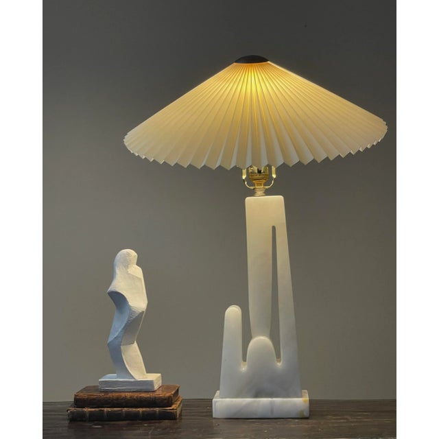 Vintage Studio Craft Biomorphic Modernist Alabaster Lamp (ca. 1970). Studio craft biomorphic shaped white alabaster lamp...