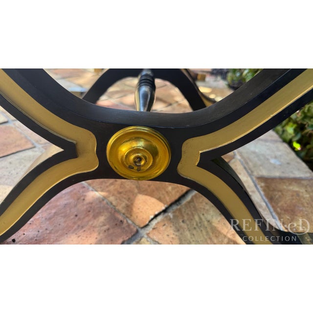 Black Pair of Hollywood Regency Black Lacquer & Gilt Side Tables by Heritage Furniture, Circa 1980s For Sale - Image 8 of 15