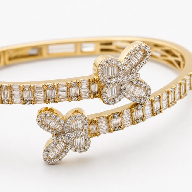 10k Yellow Gold 2-3/8 CTTW Natural Diamond Bangle Bracelet For Sale - Image 4 of 7