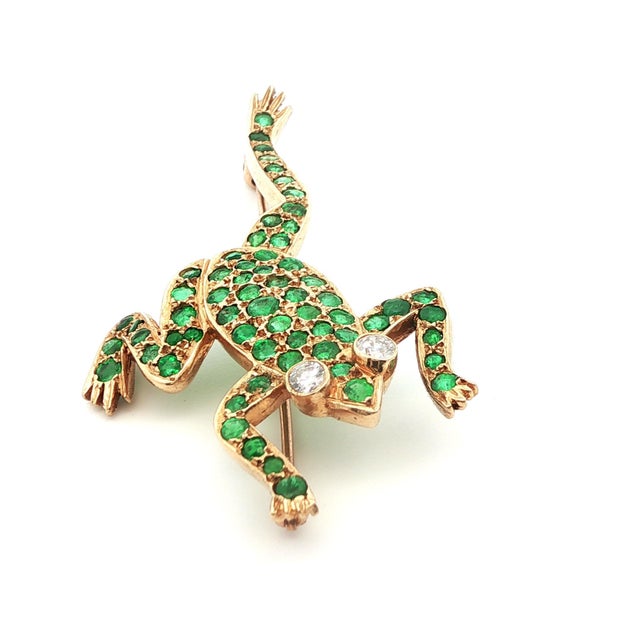 Contemporary 1980s 14k Yellow Gold Diamond & Emerald Frog Pin For Sale - Image 3 of 13
