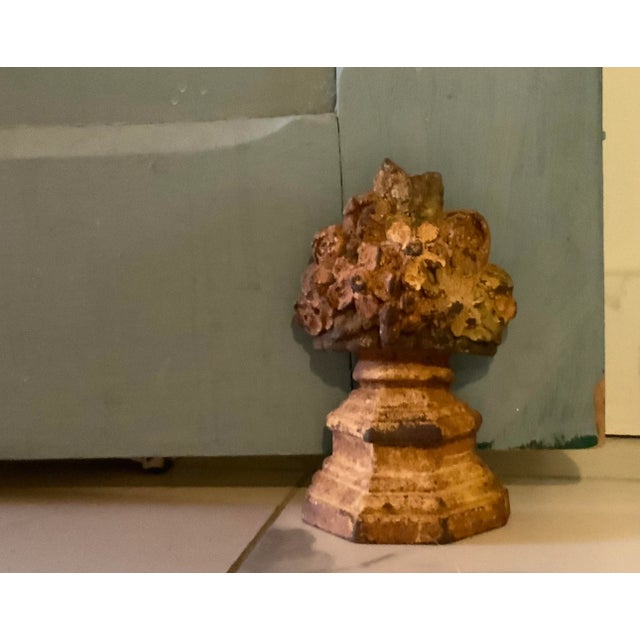 Hubley Manufacturing Company Antique Cast Iron Floral Urn Doorstop | Original White Paint | c.1900 For Sale - Image 4 of 17