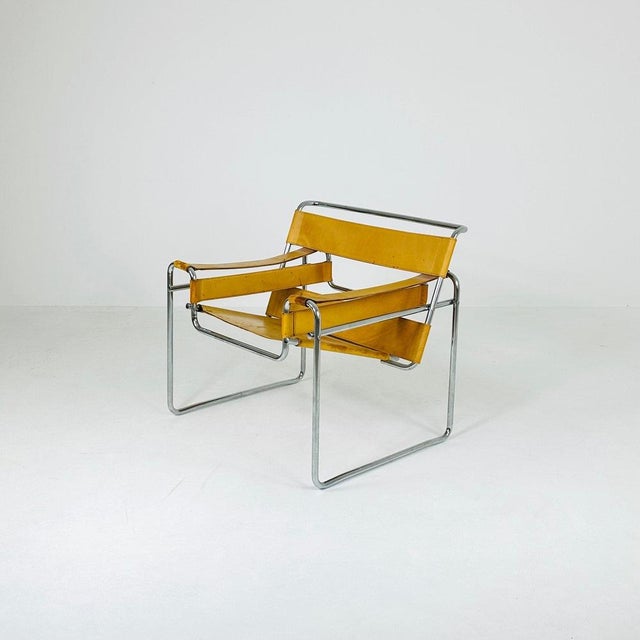 Cognac B3 Chair in Leather and Metal by Marcel Breuer, 1990s For Sale - Image 11 of 11