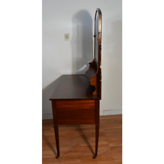1900s Antique Maple & Co English Hepplewhite Mahogany Ladies Vanity and Mirror For Sale - Image 13 of 17