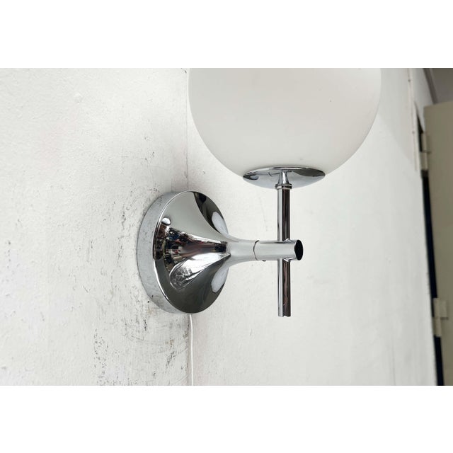 Metal Mid-Century Modern Swiss Space Age Type 1802 Chrome Sconce by E.R. Nele for Temde, 1960s For Sale - Image 7 of 16