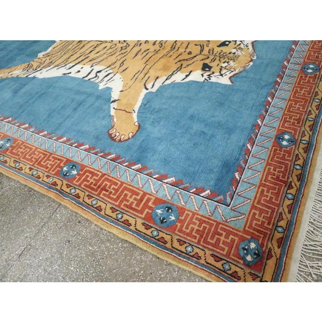 Galerie Shabab Collection Early 20th Century Indian Pictorial Agra Carpet For Sale In New York - Image 6 of 8