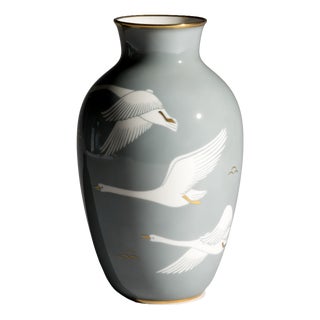 German Flying Swans Vase in Glossy Porcelain from Rosenthal, 1950s For Sale