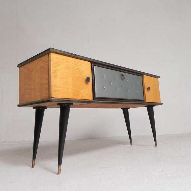 Mid-Century Modern Vintage Sideboard with Tapered Legs, 1950s For Sale - Image 3 of 18