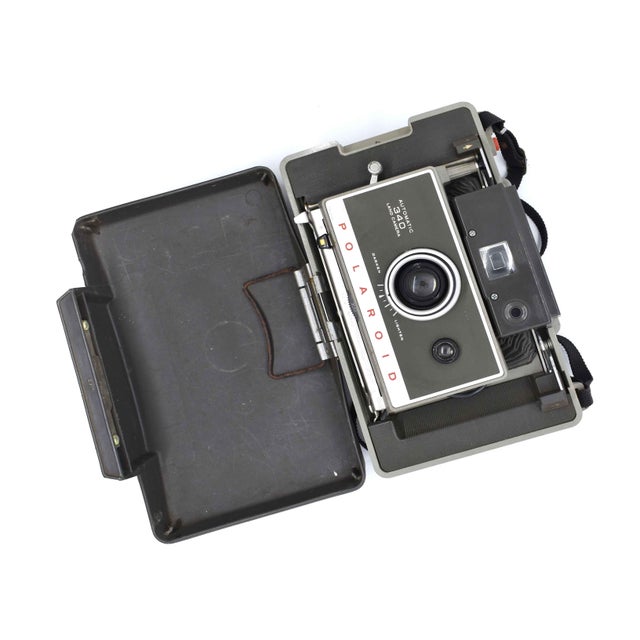 Metal Mid 20th Century Polaroid Automatic Land Folding Rangefinder Camera Model 340 With Clamshell Cover For Sale - Image 7 of 10