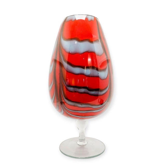Mid-Century Modern Italian Opaline Glass Pedestal Vase in the style of Carlo Moretti, 1970s For Sale - Image 10 of 10