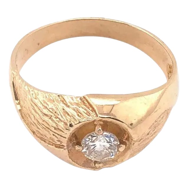 14 Karat Yellow Etched Gold Fashion Ring With Solitaire Round Diamond For Sale