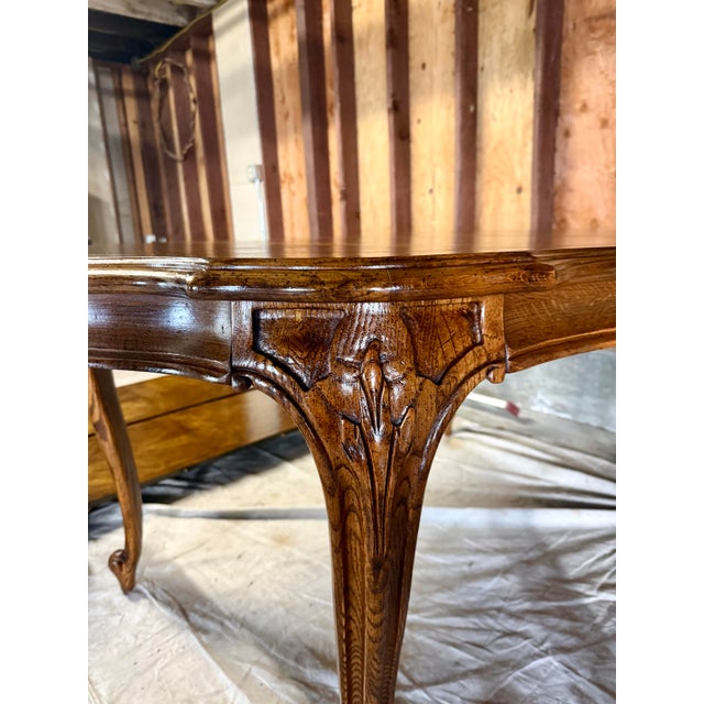 1950s French Provincial Louis XV Extendable Table For Sale In San Francisco - Image 6 of 7